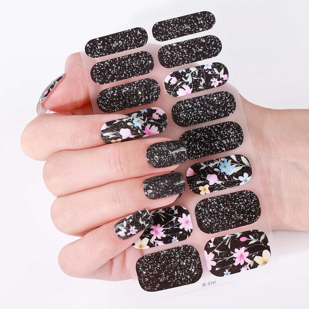 16Tips Full Cover Nail Sticker - Full Cover Adhesive recensione e prezzo